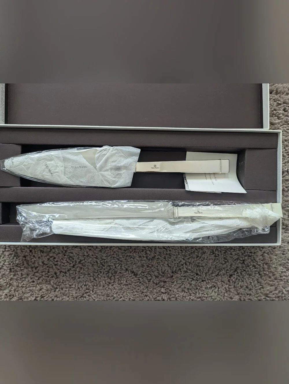 Vera Wang Love Knots Cake Knife and Server Set